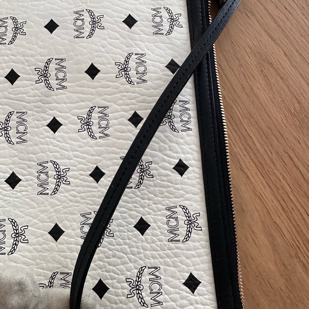 MCM Shoulder Bag - Picture 6 of 11